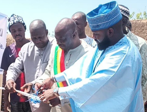 Soninkégny: Un forage inauguré à (Kabadjoula) par l’entreprise Ciments et Materiaux du Mali (CMM)