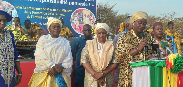 CITÉ DES ENFANTS : Madame le Ministre, Dr Mariam Maïga a présidé l’ouverture de la 6e édition du Salon de l’Enfance de Bamako (SEBA)