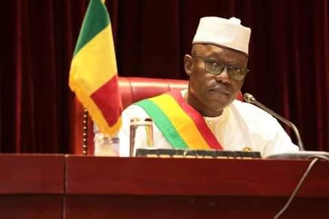 Mali : Un mouvement associatif demande le retrait de M. Aboubacar Sidiki Fomba du CNT