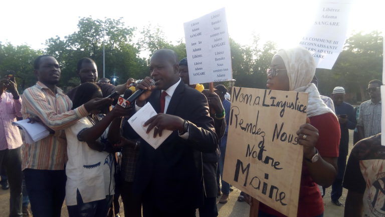 BAMAKO : Le Collectif des amis du Maire Adama Sangaré propose l’option contrôle judiciaire
