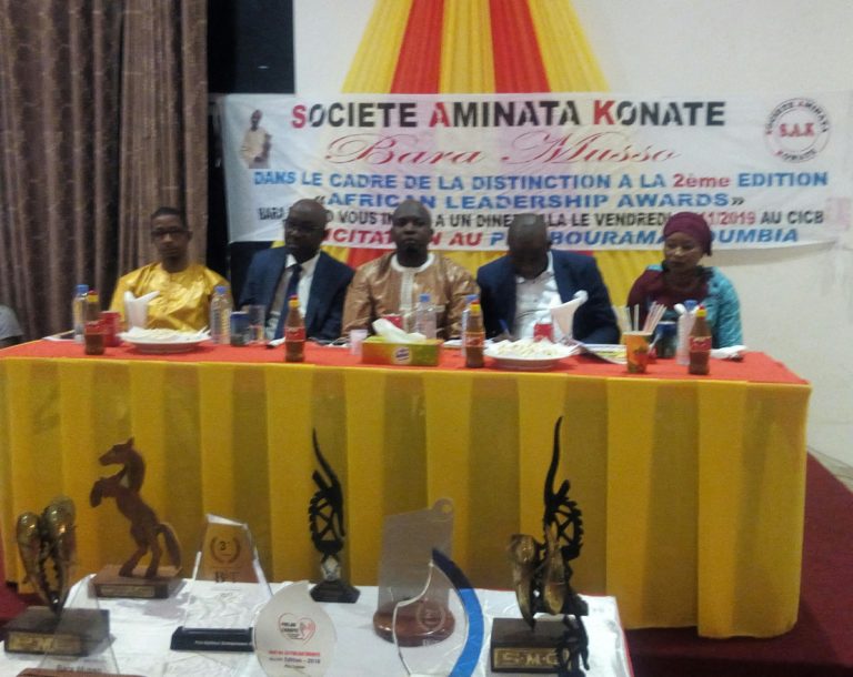 Paris: la Société Aminata KONATÉ (SAK) glorifie le Mali à « African Leadership Awards »