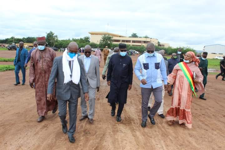 MESRS: Le Ministre Amadou Keïta en visite à la cité universitaire de Badalabougou