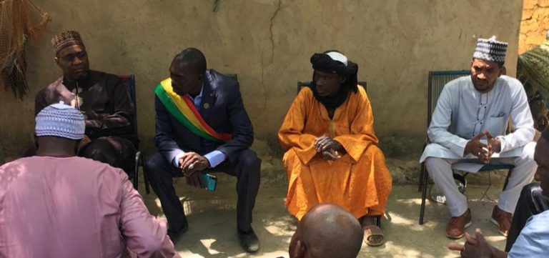 Visite citoyenne: Les enjeux de la transition et les perspectives d’un Mali nouveau au cœur d’un débat publuc animé par l’ex-Premier Ministre  Moussa  Mara à Farako