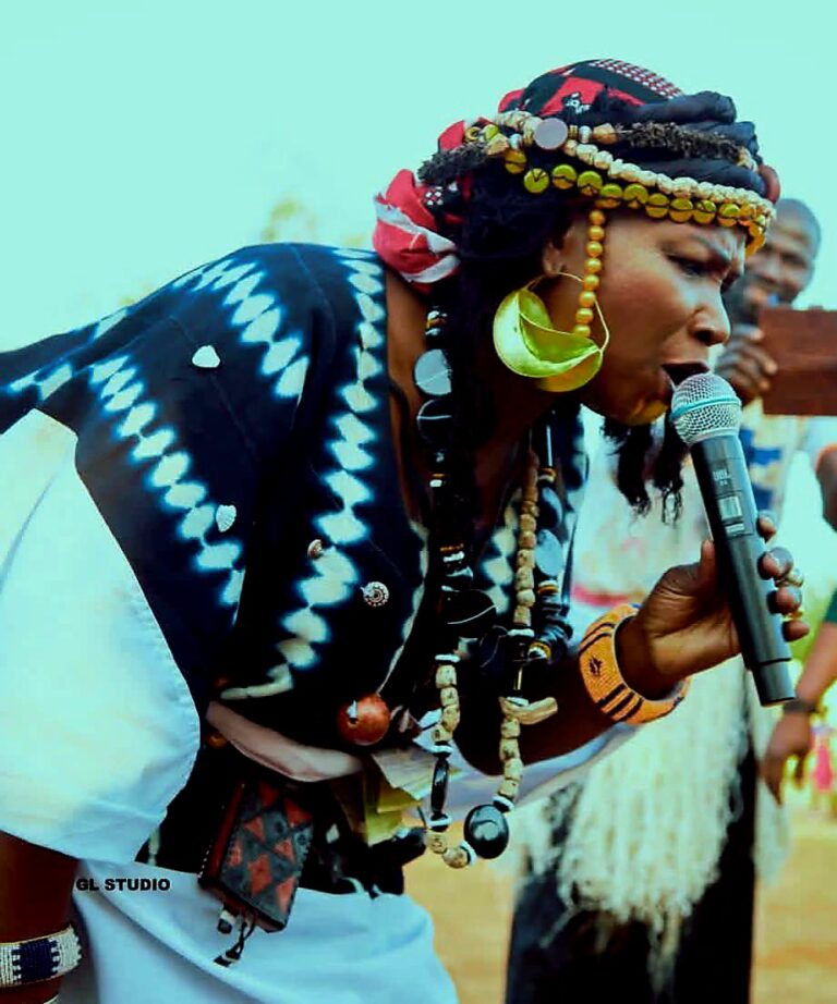 ATTAQUE ENTRE KOLOKANI ET OUOLODIEDO : l’artiste Mamou Sidibé victime collatérale d’un braquage