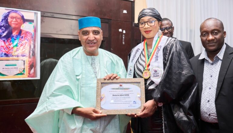 Flambeaux de la citoyenneté 2025 : Adam Sidibé honorée pour son engagement social