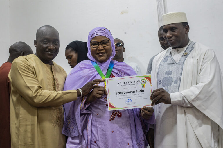 Distinction Honorifique: Madame Kissa née Fatoumata Juda dite Mah désormais Citoyen Modèle en Commune V !