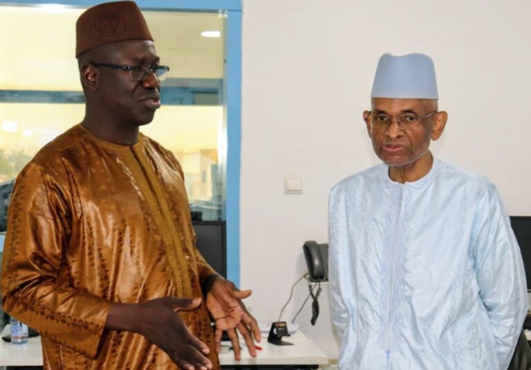 Polyclinique Aya : Rassurante visite de M. Mossadeck Bally Haïdara, le Président du Patronat Malien!